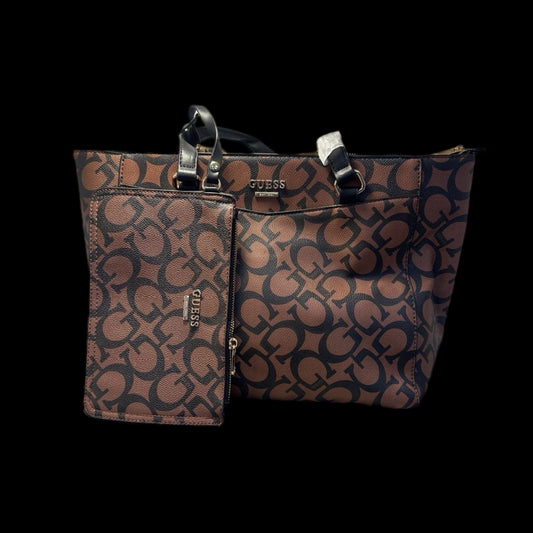 BOLSA GUESS PATRÓN CAFE